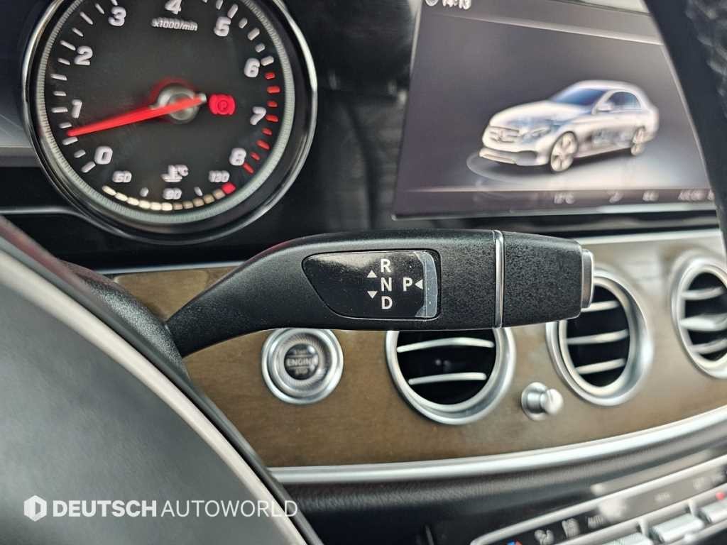벤츠 E 클래스 E-클래스 W213 E300 익스클루시브 이미지 9