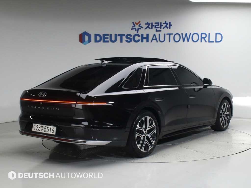 현대 그랜저 그랜저 (GN7) 가솔린 2.5 2WD 프리미엄 이미지 3
