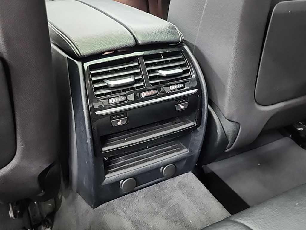 BMW 5시리즈 5시리즈 (G30) 520i 럭셔리 이미지 13