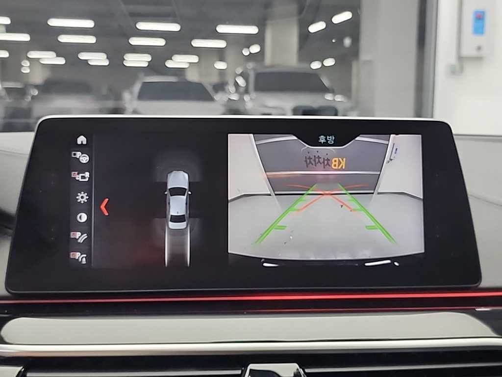 BMW 5시리즈 5시리즈 (G30) 520i 럭셔리 이미지 16