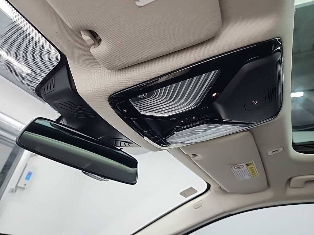 BMW 5시리즈 5시리즈 (G30) 520i 럭셔리 이미지 17