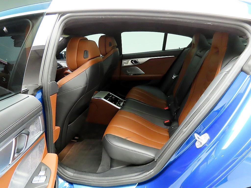 BMW 8시리즈 8시리즈 (G15) 840d xDrive M 스포츠 그란쿠페 이미지 13