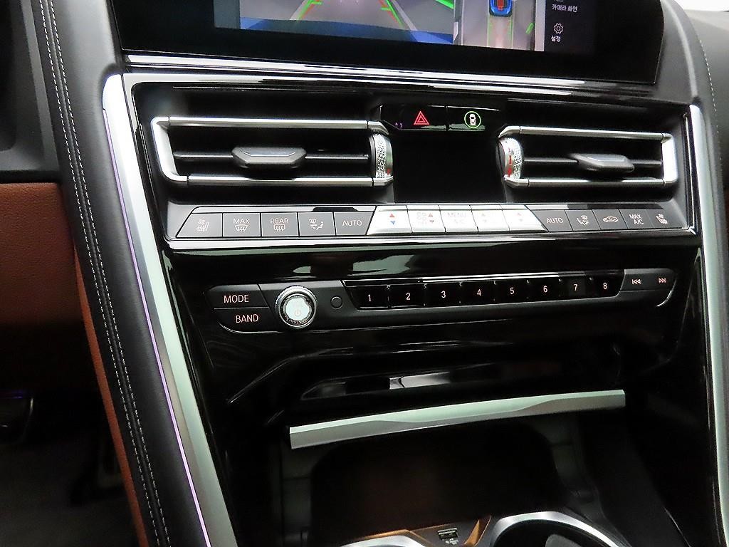 BMW 8시리즈 8시리즈 (G15) 840d xDrive M 스포츠 그란쿠페 이미지 15