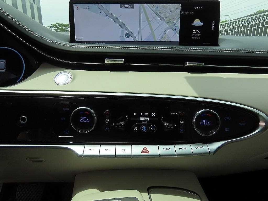 제네시스 GV70 2.5T 가솔린 AWD 이미지 13