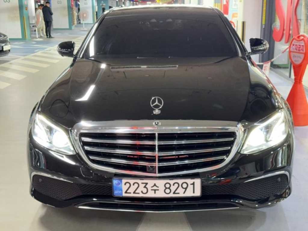 벤츠 E 클래스 E-클래스 W213 E300 아방가르드 이미지 1