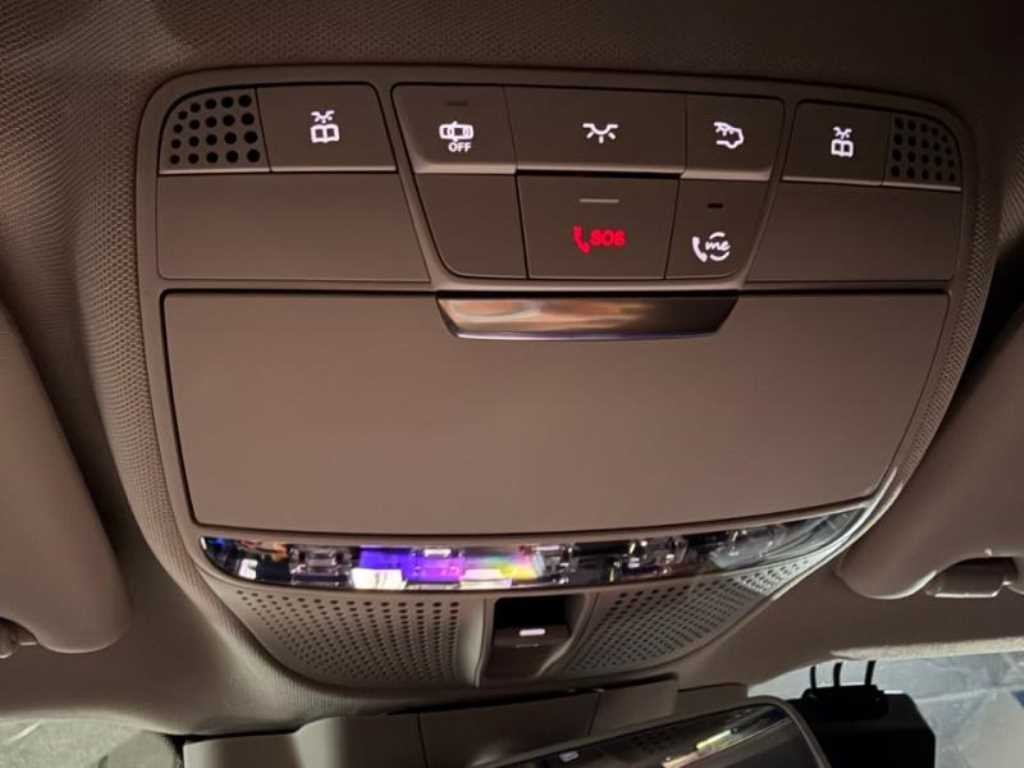벤츠 E 클래스 E-클래스 W213 E300 아방가르드 이미지 12