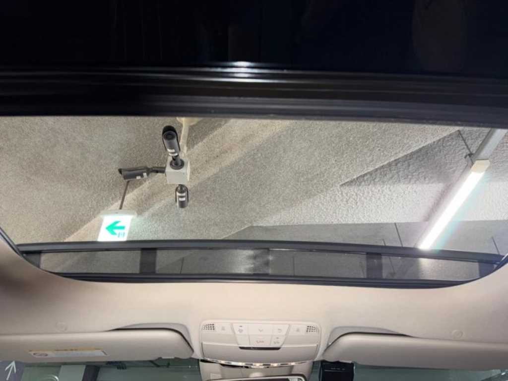 벤츠 E 클래스 E-클래스 W213 E300 아방가르드 이미지 16