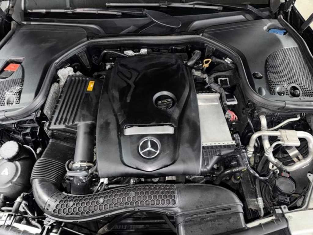 벤츠 E 클래스 E-클래스 W213 E300 아방가르드 이미지 19