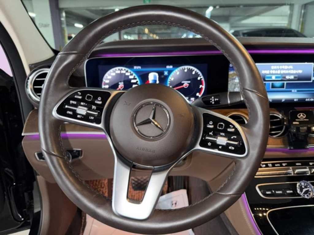 벤츠 E 클래스 E-클래스 W213 E300 아방가르드 이미지 8