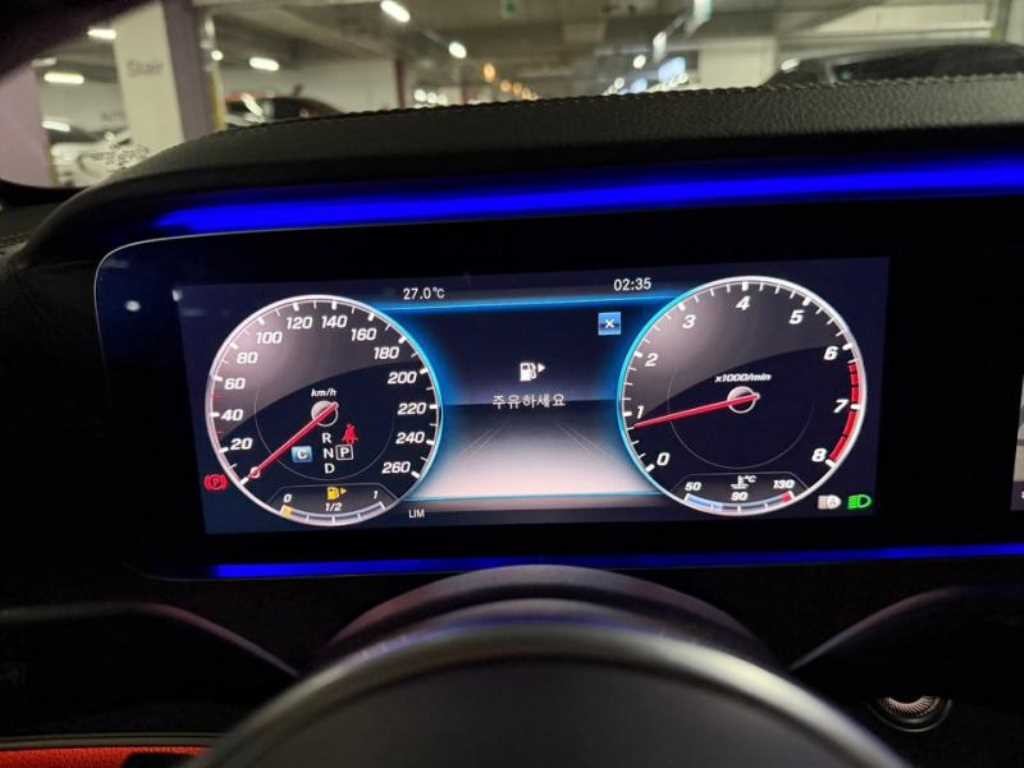 벤츠 E 클래스 E-클래스 W213 E300 아방가르드 이미지 9