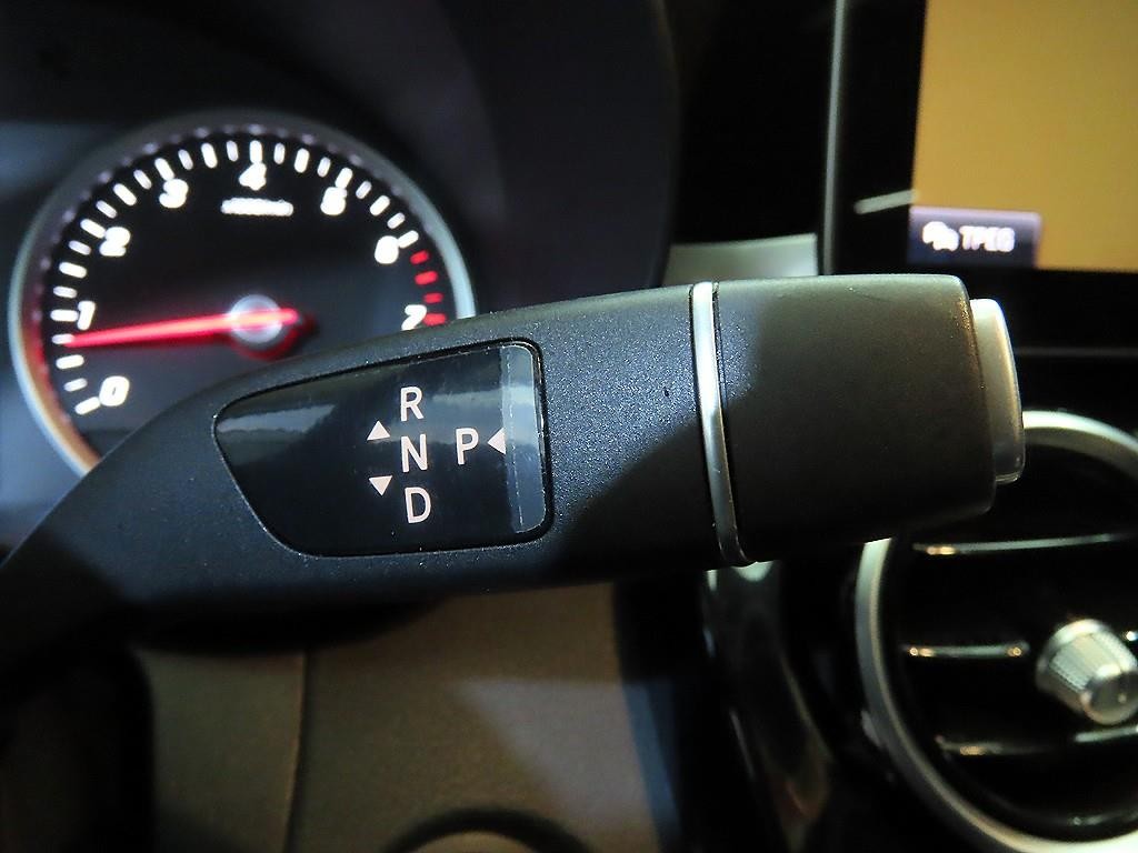 벤츠 C 클래스 C클래스 W205 C200 이미지 12
