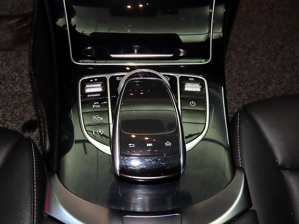 벤츠 C 클래스 C클래스 W205 C200 이미지 13