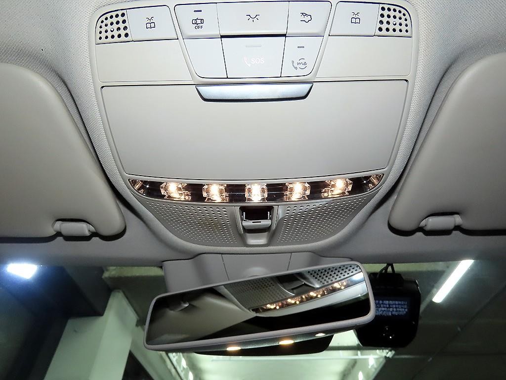 벤츠 C 클래스 C클래스 W205 C200 이미지 16