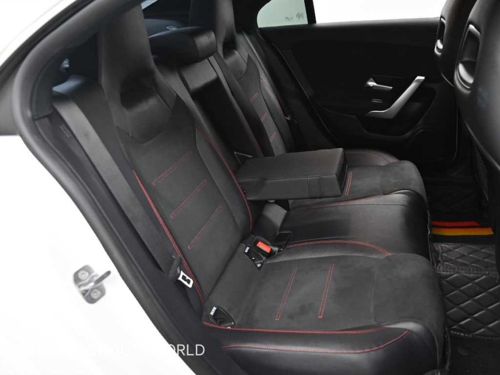 벤츠 CLA 클래스 CLA클래스 C118 CLA 250 4MATIC AMG 라인 이미지 12