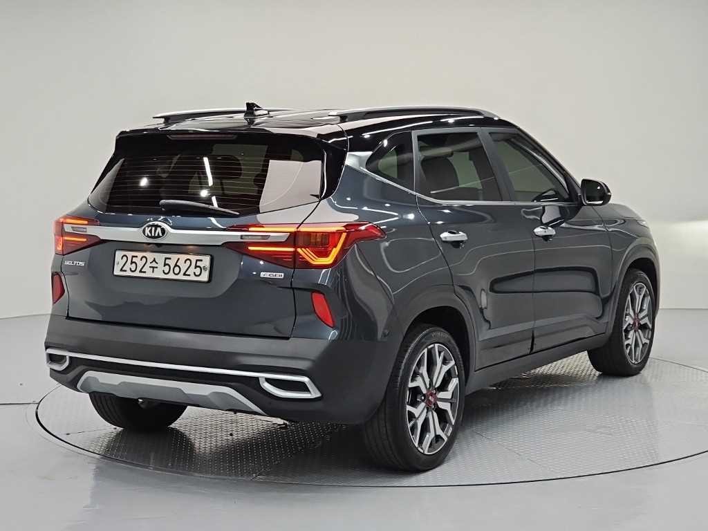 기아 셀토스 가솔린 1.6 터보 2WD 노블레스 이미지 4