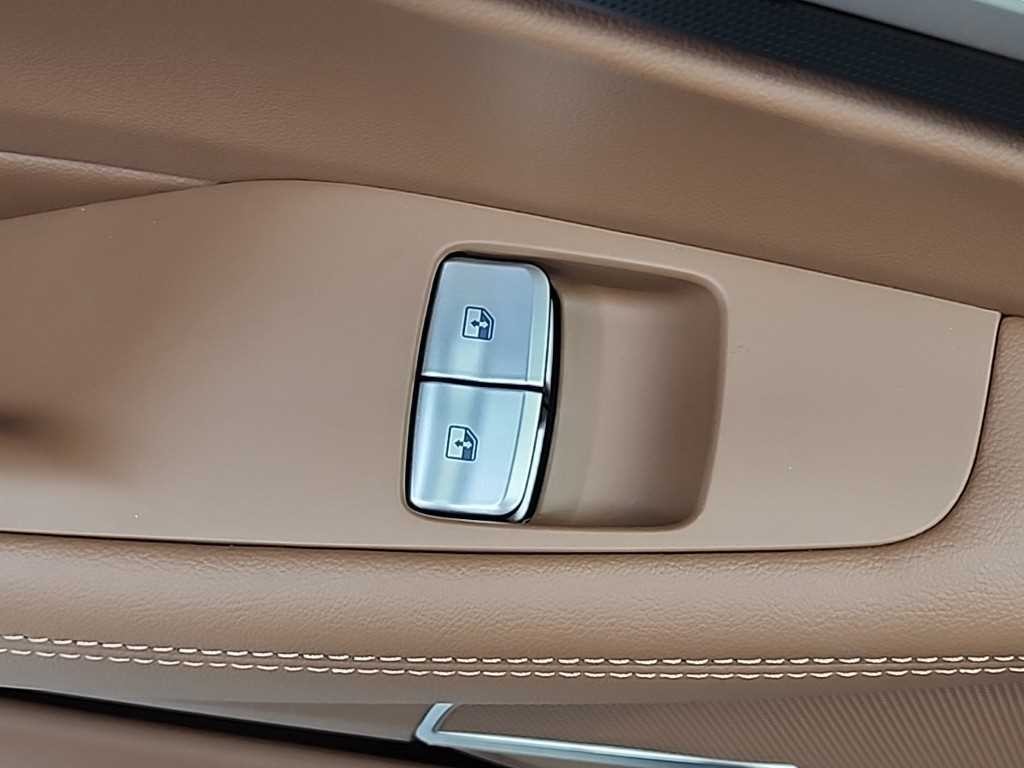제네시스 G90 3.8 GDI 럭셔리 이미지 15