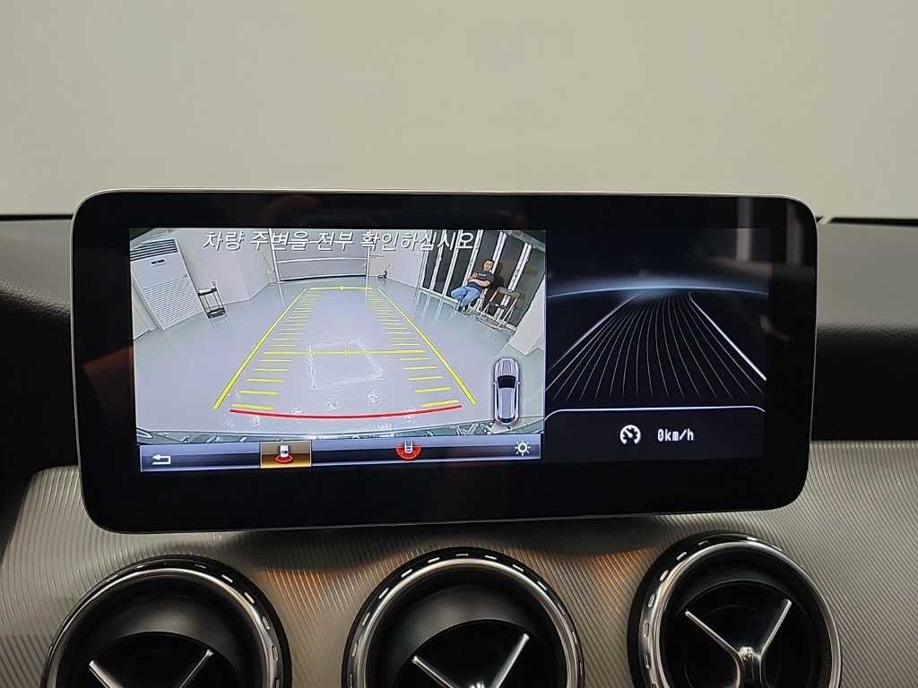 벤츠 GLA 클래스 GLA클래스 X156 GLA200 D 4MATIC 이미지 15