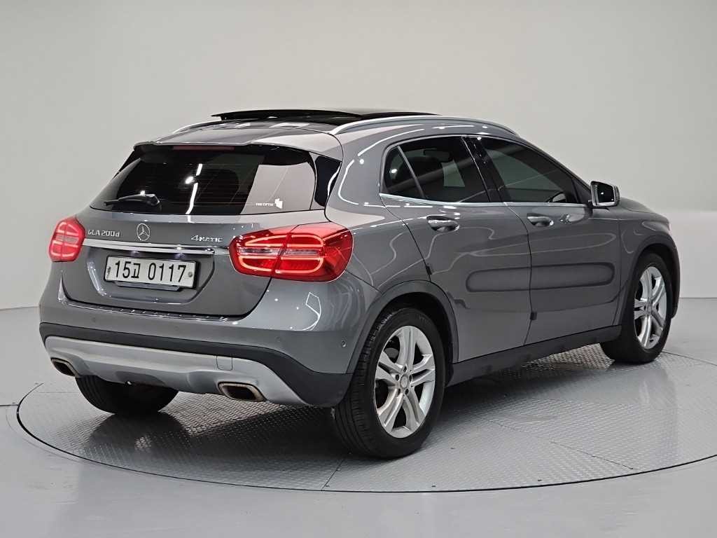 벤츠 GLA 클래스 GLA클래스 X156 GLA200 D 4MATIC 이미지 4