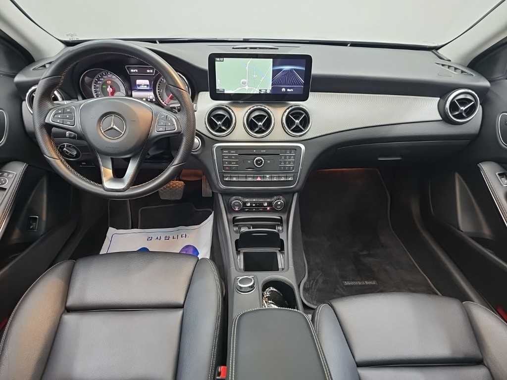 벤츠 GLA 클래스 GLA클래스 X156 GLA200 D 4MATIC 이미지 7