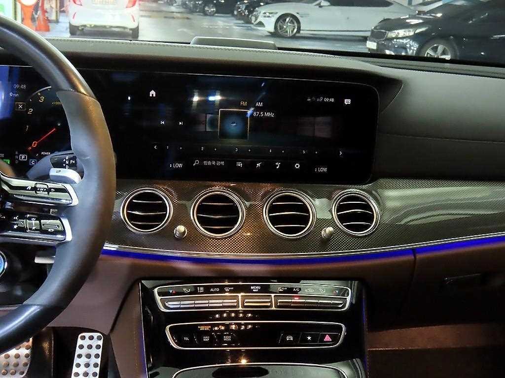 벤츠 E 클래스 E-클래스 W213 E53 AMG 4MATIC+ 이미지 11