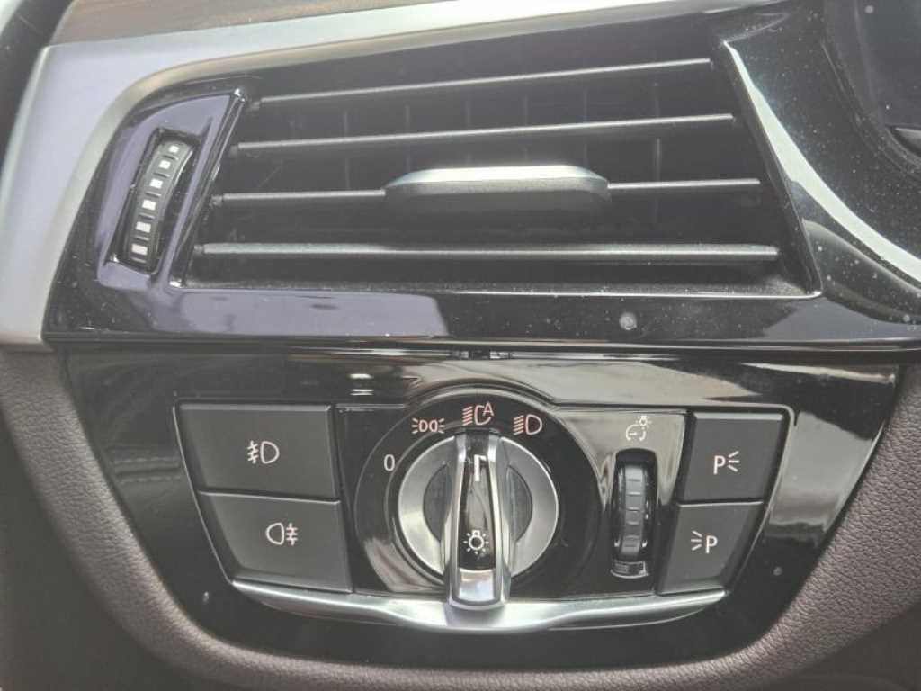BMW 5시리즈 5시리즈 (G30) 520d xDrive M 스포츠 플러스 이미지 7