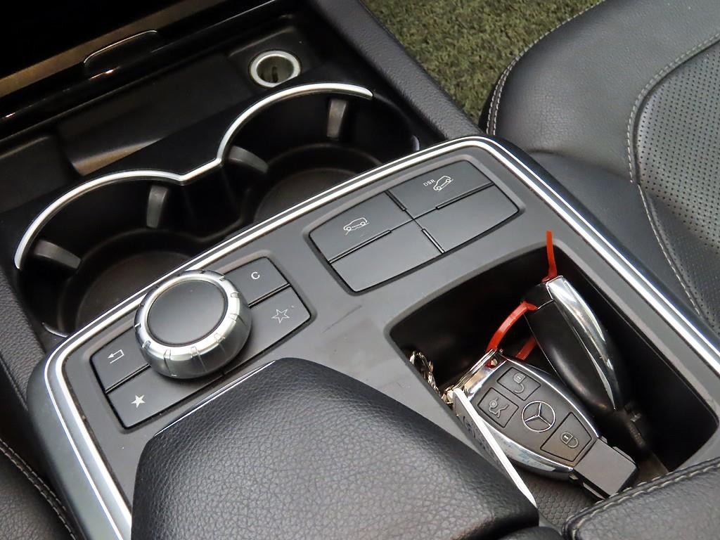 벤츠 M 클래스 뉴 M클래스 W166 ML350 블루텍 4매틱 이미지 11