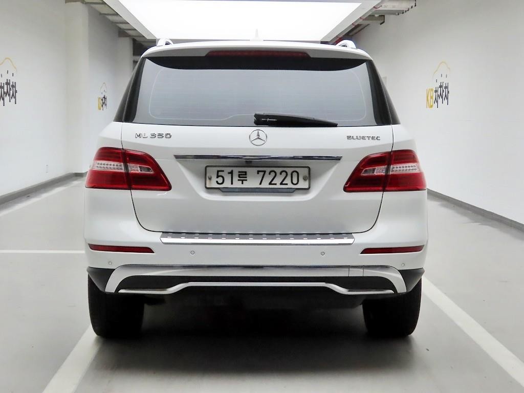 벤츠 M 클래스 뉴 M클래스 W166 ML350 블루텍 4매틱 이미지 3