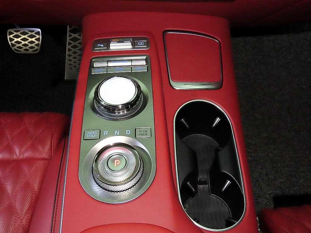 제네시스 GV70 2.5T 가솔린 AWD 스포츠 이미지 12
