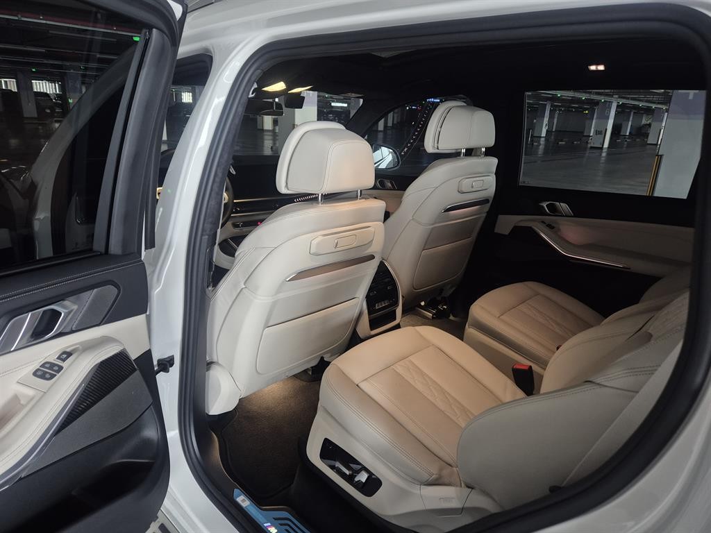 BMW X7 X7 (G07) xDrive 40d M 스포츠 이미지 17