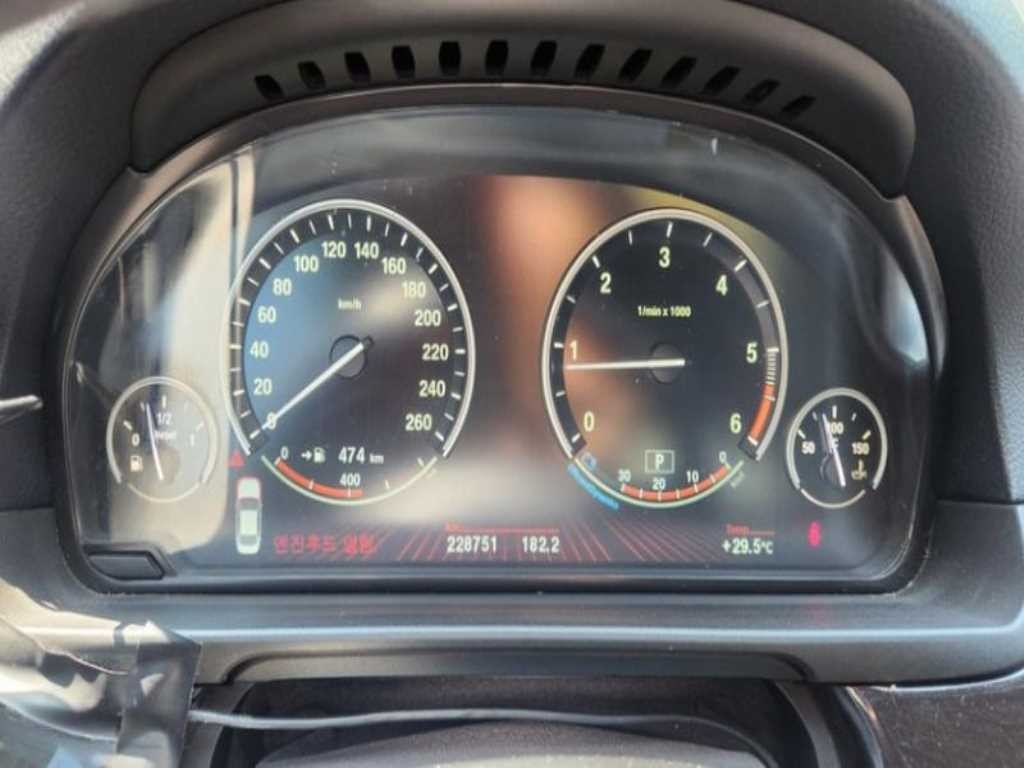 BMW 5시리즈 5시리즈 (F10) 520d 이미지 6