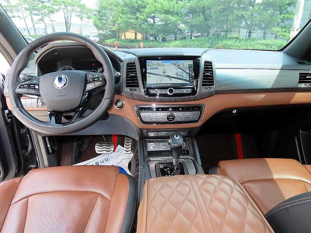 KG모빌리티(쌍용) 렉스턴 렉스턴 스포츠 칸 디젤 2.2 4WD 5링크 노블레스 이미지 8