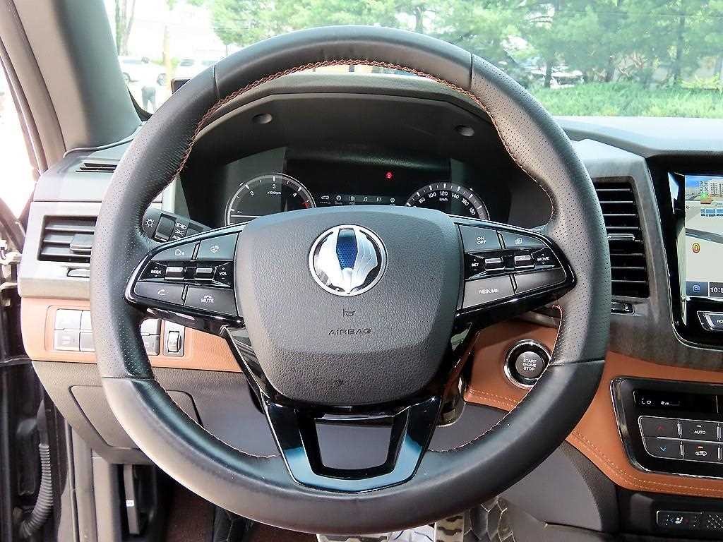 KG모빌리티(쌍용) 렉스턴 렉스턴 스포츠 칸 디젤 2.2 4WD 5링크 노블레스 이미지 9