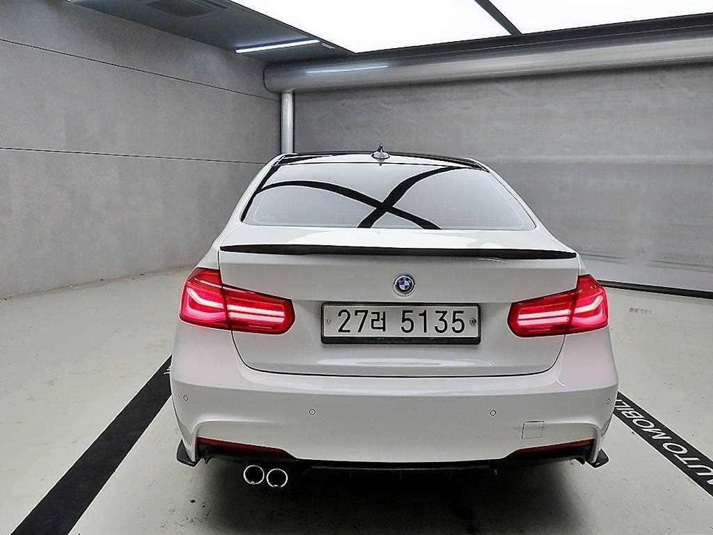 BMW 3시리즈 3시리즈 (F30) 320d M 스포츠 이미지 3