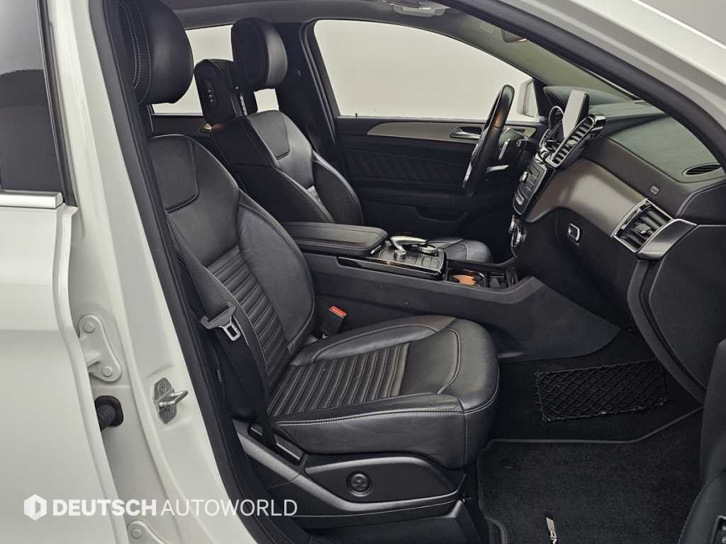 벤츠 GLE 클래스 GLE 클래스 W166 GLE 350 d 4MATIC 쿠페 이미지 10