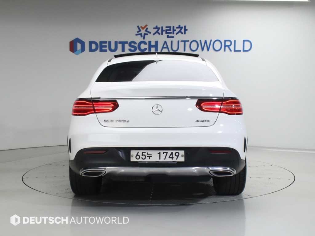 벤츠 GLE 클래스 GLE 클래스 W166 GLE 350 d 4MATIC 쿠페 이미지 4