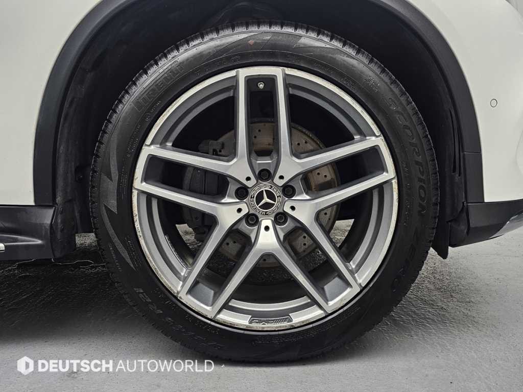 벤츠 GLE 클래스 GLE 클래스 W166 GLE 350 d 4MATIC 쿠페 이미지 5