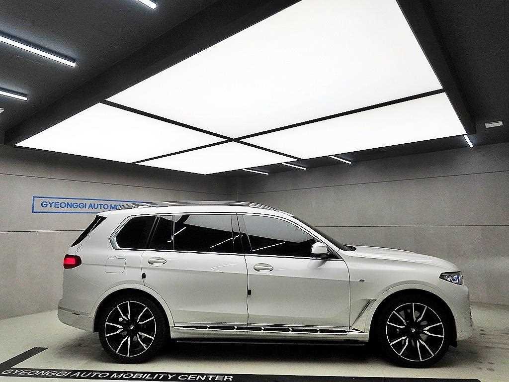 BMW X7 X7 (G07) xDrive 30d M 스포츠 6인승 이미지 2