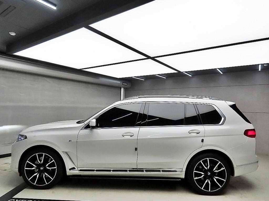 BMW X7 X7 (G07) xDrive 30d M 스포츠 6인승 이미지 4