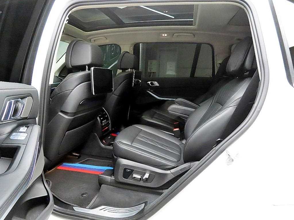 BMW X7 X7 (G07) xDrive 30d M 스포츠 6인승 이미지 6