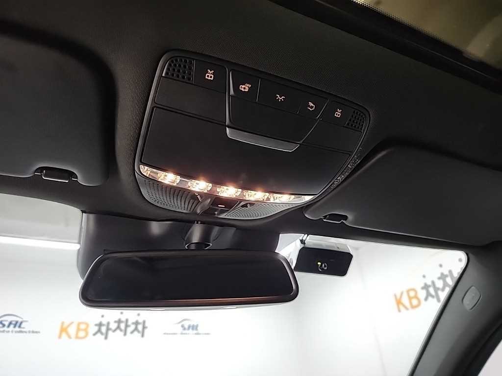 벤츠 GLC 클래스 GLC클래스 X253 AMG GLC 43 4MATIC 쿠페 이미지 8