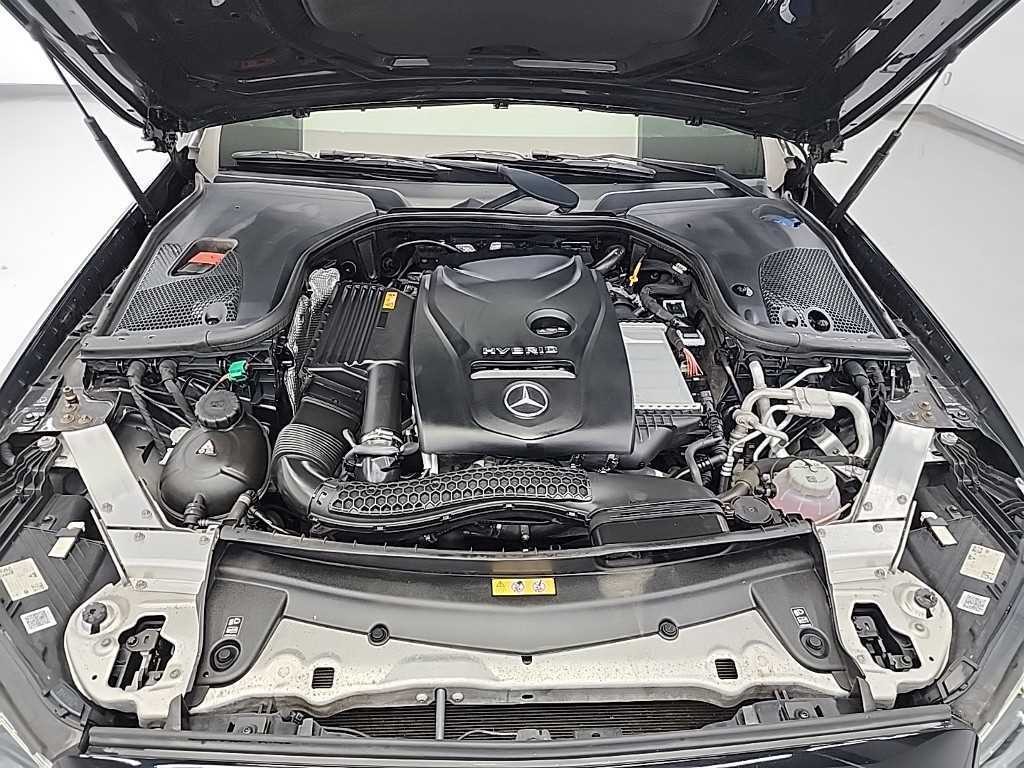 벤츠 E 클래스 E-클래스 W213 E300e 4MATIC 익스클루시브 이미지 5
