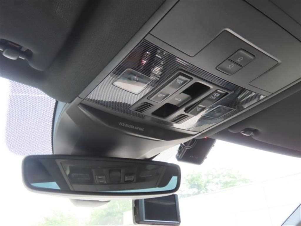 폭스바겐 티록 2.0 TDI 프레스티지 이미지 10