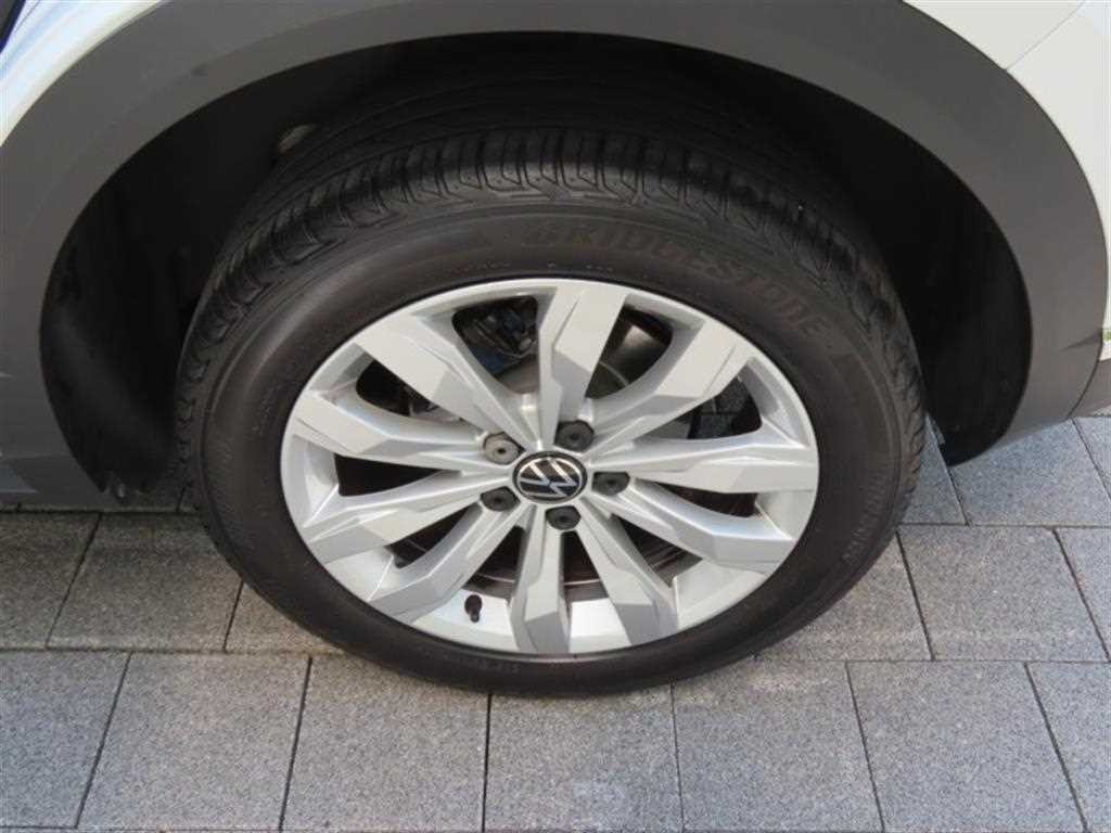 폭스바겐 티록 2.0 TDI 프레스티지 이미지 17
