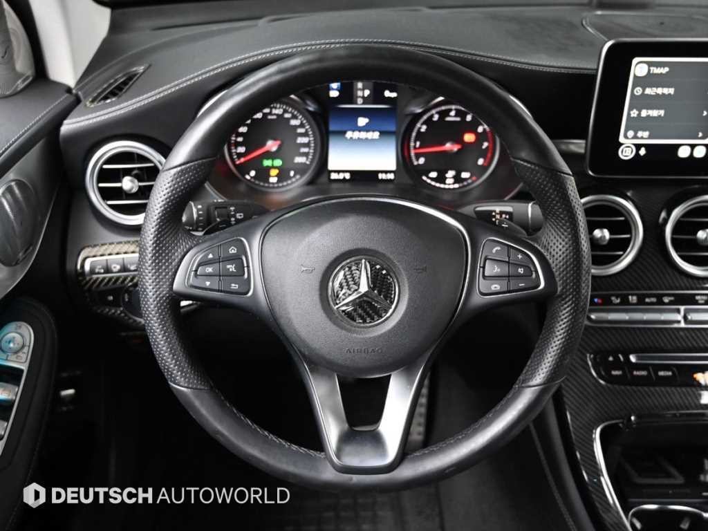 벤츠 GLC 클래스 GLC클래스 X253 GLC 300 4MATIC AMG LINE 이미지 13