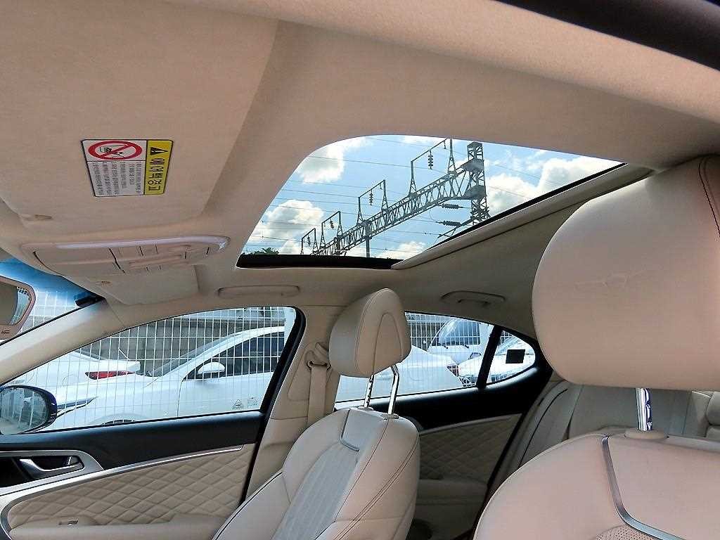 제네시스 G70 3.3T 스포츠 AWD 프레스티지 이미지 17