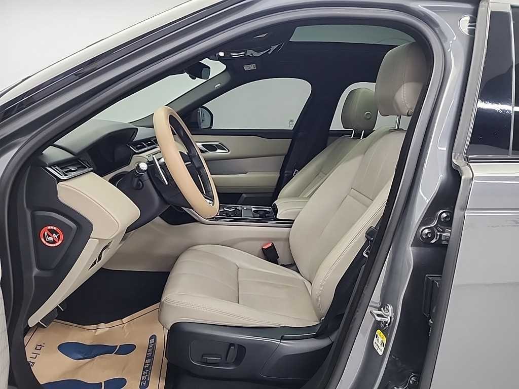 랜드로버 레인지로버 벨라 3.0 D300 R-다이나믹 HSE 이미지 11