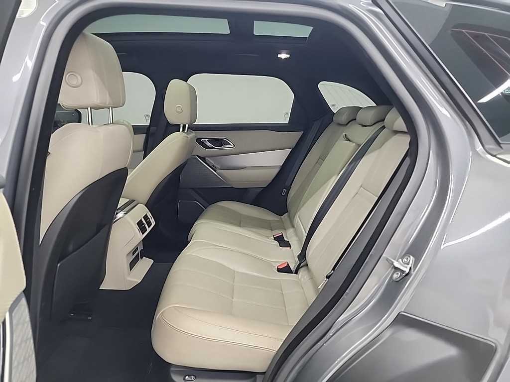 랜드로버 레인지로버 벨라 3.0 D300 R-다이나믹 HSE 이미지 12