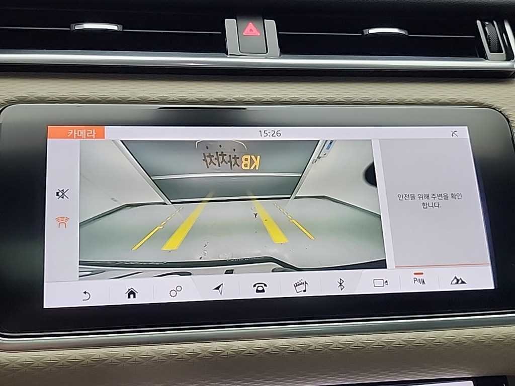 랜드로버 레인지로버 벨라 3.0 D300 R-다이나믹 HSE 이미지 16