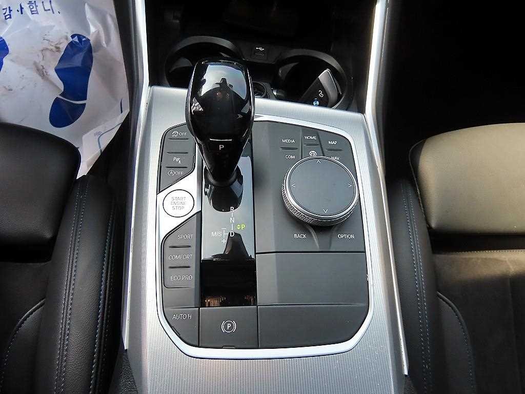 BMW 3시리즈 3시리즈 (G20) 320d M 스포츠 이미지 11