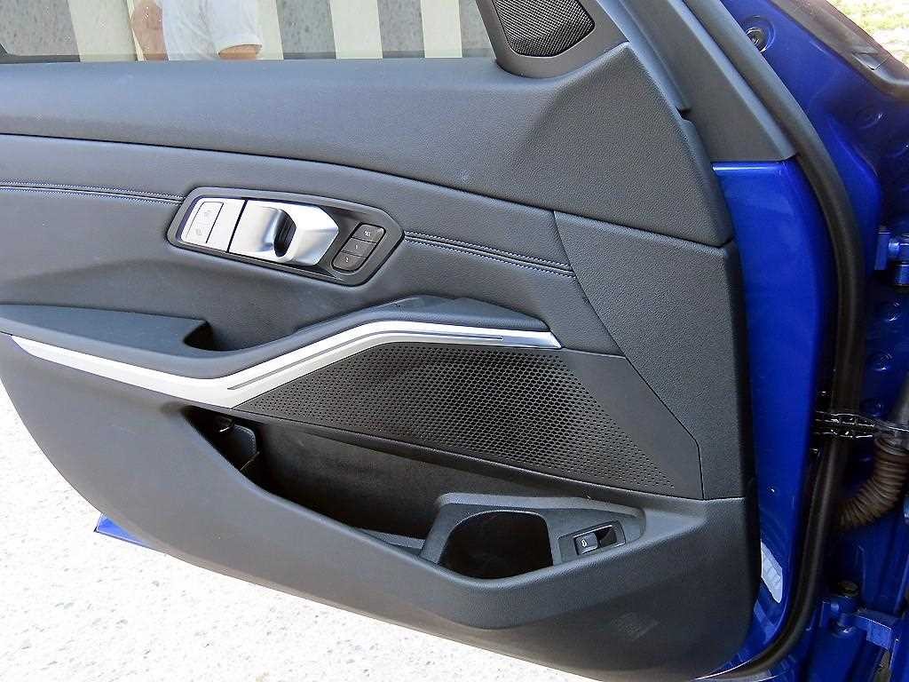 BMW 3시리즈 3시리즈 (G20) 320d M 스포츠 이미지 12